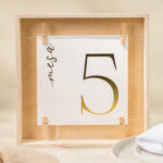 Marcador de Mesa - Moldura Natural