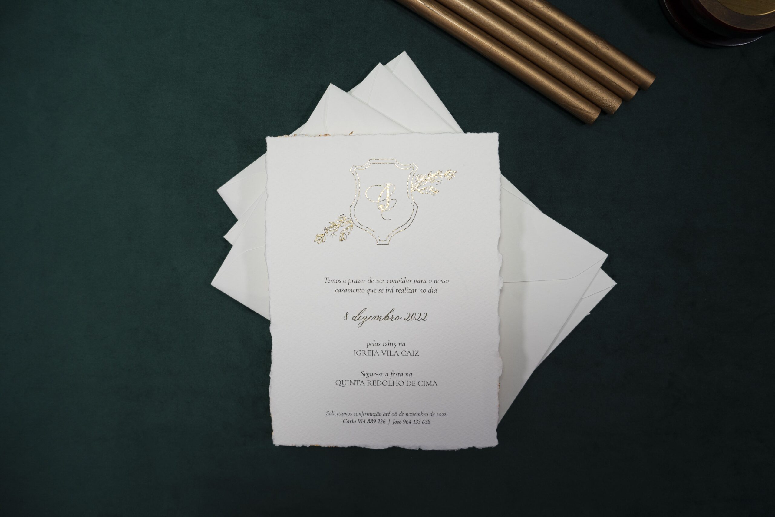 Convite de Casamento em algodão com efeito rasgado e com detalhes dourados