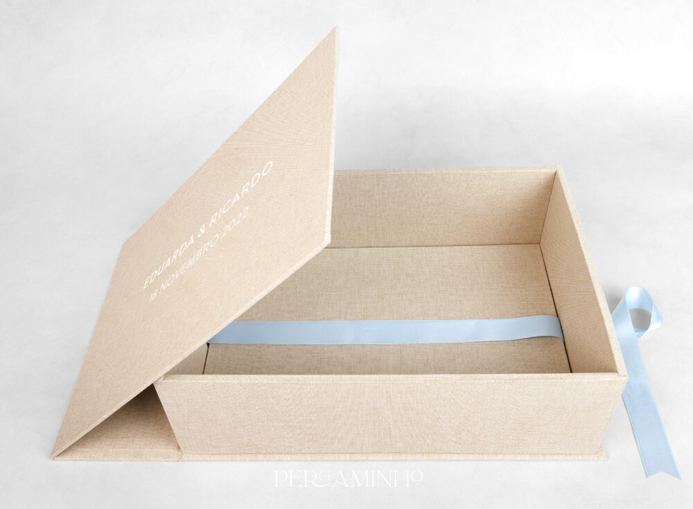 Caixa de Padrinhos Tecido com fio azul