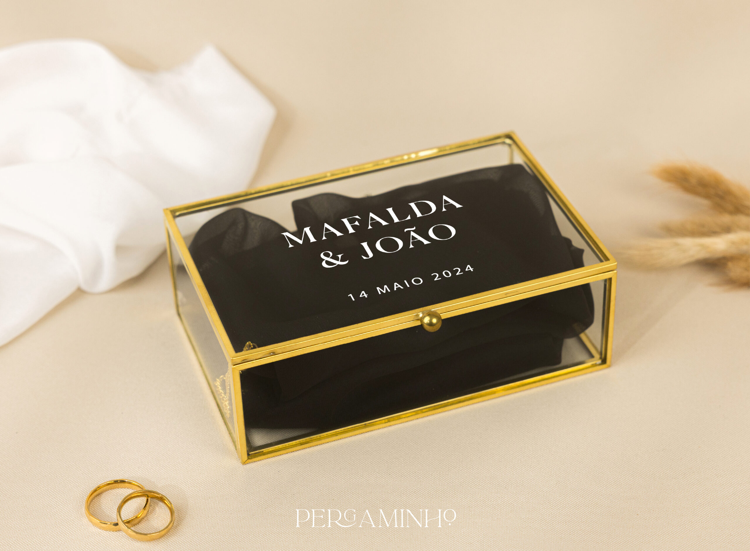 Crop_CaixaAliançasVidro-01