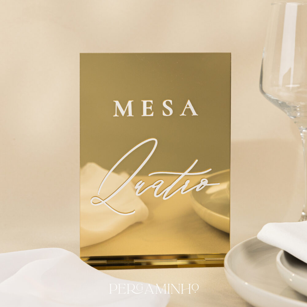 Marcador de Mesa - Acrílico Dourado
